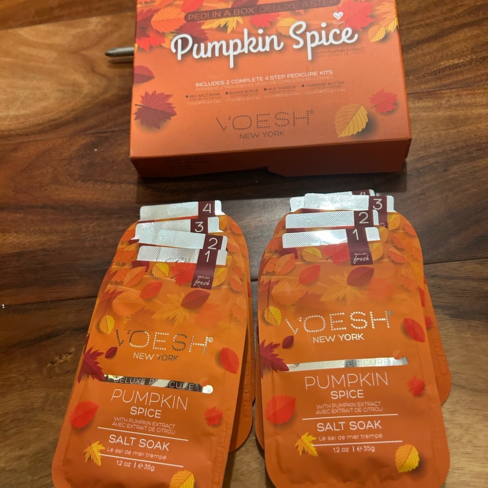 VOESH INDIVIDUAL SPA PEDICURE COLLECTION IS A 4 STEP TREATMENT